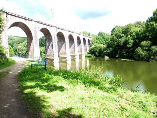 Eine Brücke, in der Nähe von Langon