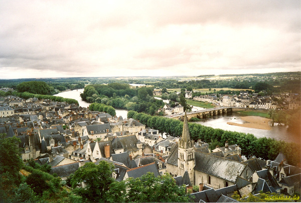Oben in Chinon