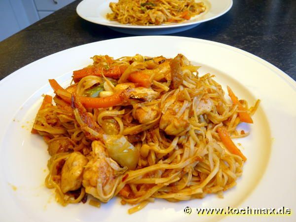 Bami Goreng (Wok-Nudelpfanne)