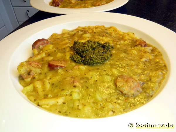 Bohnensuppe mit Pesto