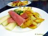 Grüner Spargel mit Bratkartoffeln und Petersilienbutter