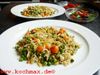 Bratreis mit Erbsen und Möhren
