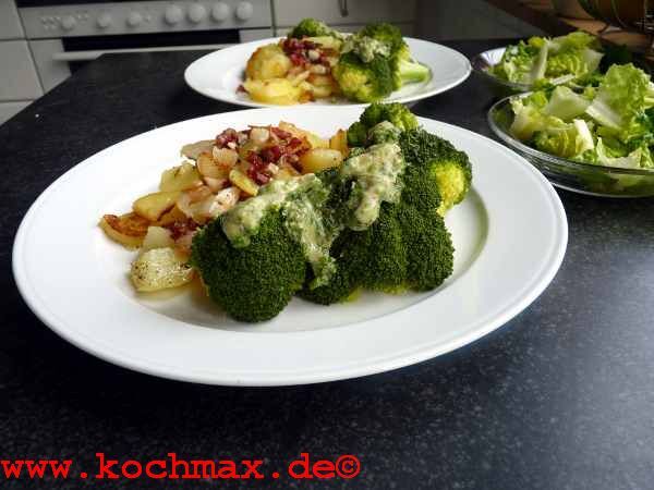 Broccoli mit Kräuter-Senf-Butter