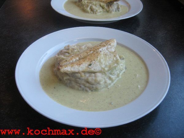 Filet von der Dorade auf Oliven-Kartoffel-Püree und B ...