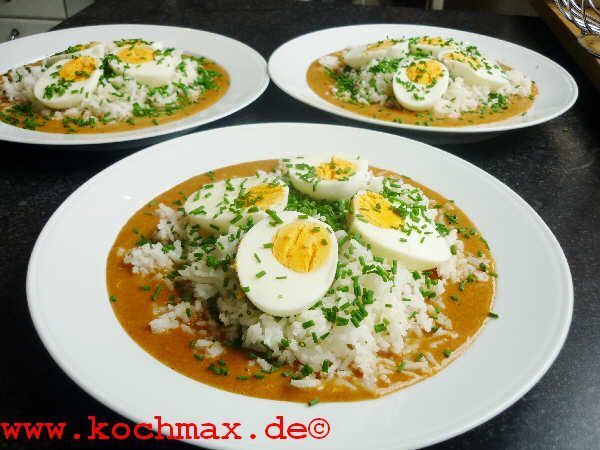 Eier in Currysauce