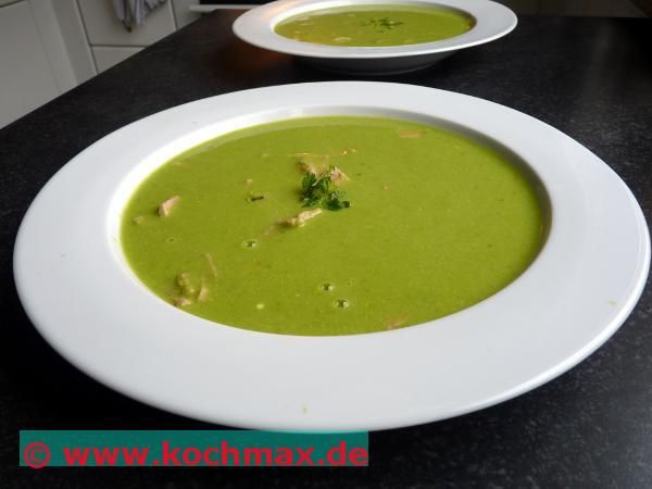 Erbsensuppe mit Minze