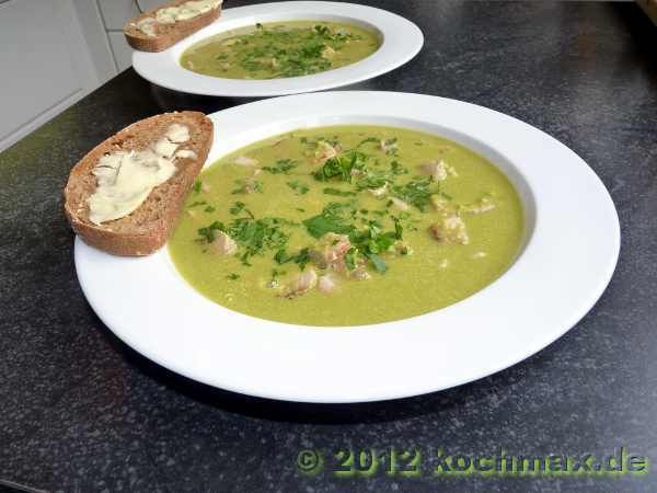 Frische Erbsensuppe