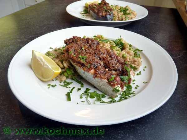 Gebackene Fischkoteletts, pikant gewürzt