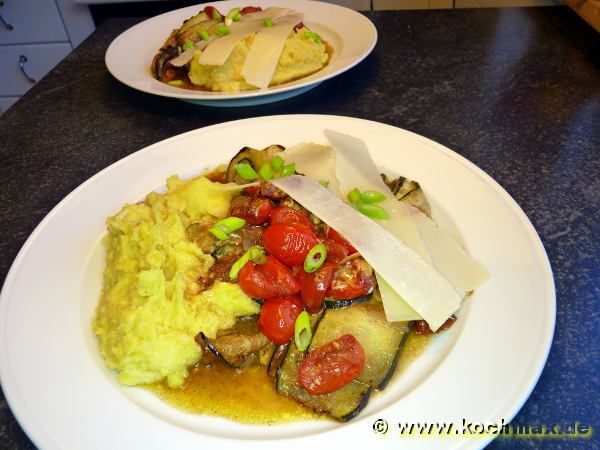 Gebackene Zucchini mit Parmesan-Basilikum-Kruste