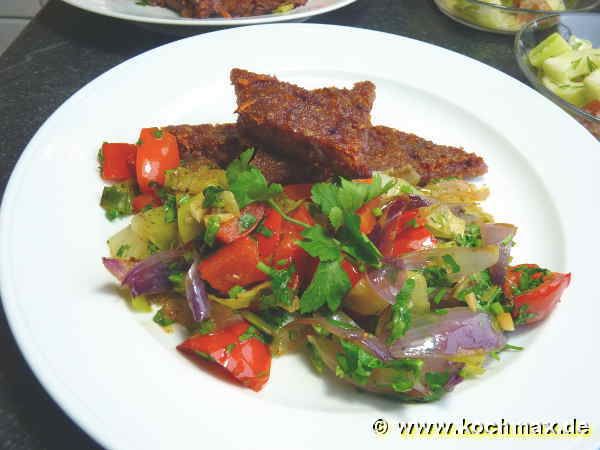 Gebratenes Gemüse mit Polenta-Schnitten