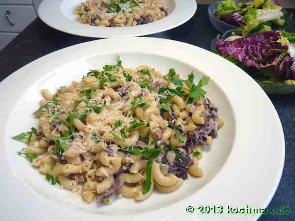 Hörnchennudeln mit Radicchio