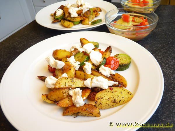 Bunte Kartoffelpfanne mit Ricotta