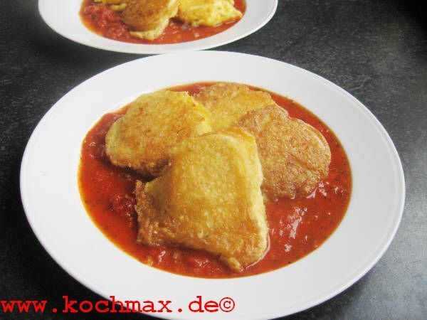 Kartoffelschnitzel mit Tomatensosse