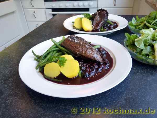 Königliches Filet vom Hirschrücken mit Blaubeeren