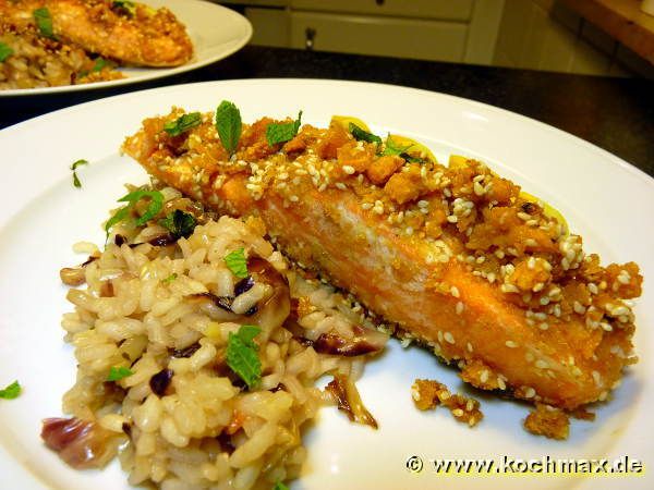 Lachsfilet sous-vide mit Sesam-Aprikosen-Sofrito