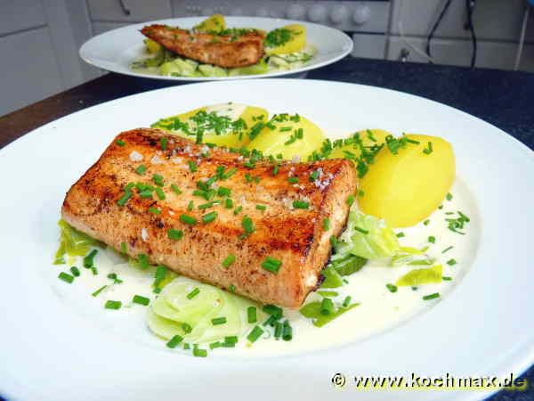 Lachsforellenfilet auf Lauch mit Sekt-Butter-Sosse