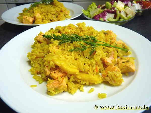 Lachswürfel mit Curryreis