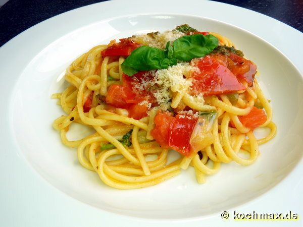 Linguine mit Safran-Butter-Tomaten