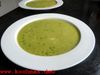 Mangold-Suppe mit Einlage aus Erbsen und Mini-Mozzarella
