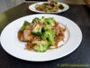 Gebratene Nudeln mit Schweinefilet und Brokkoli