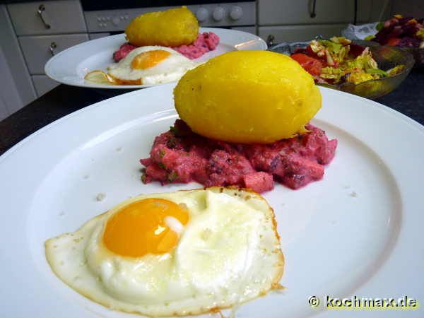 Ofenkartoffeln mit Rote-Bete-Dip