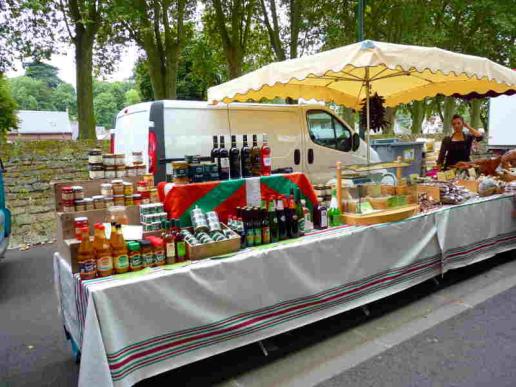 Sonntags ist Markt in Amboise