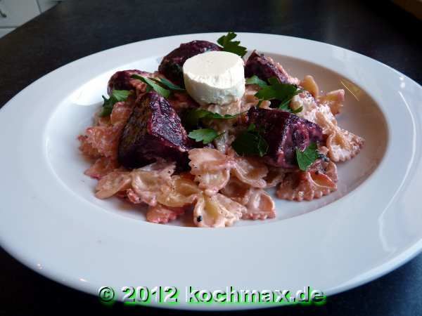 Pasta mit Roter Bete und Mascarpone