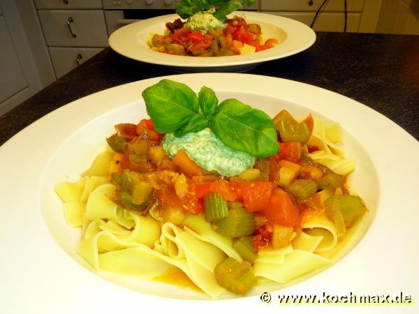 Würziges Ratatouille mit Tortellini