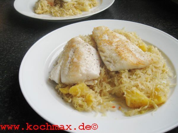 Rotbarsch mit Ananaskraut