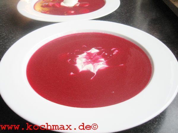 Rote-Beete-Orangen-Suppe