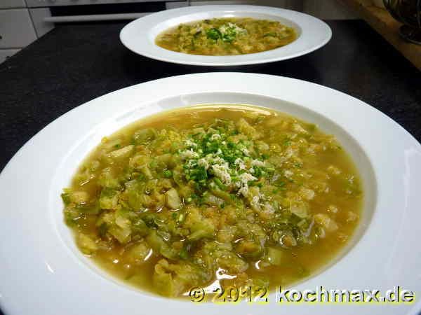 Rosenkohl-Meerrettich-Suppe mit Roten Linsen