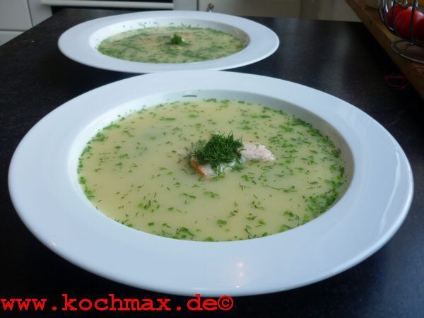 Sahnige Schaumsuppe von Räucherforelle