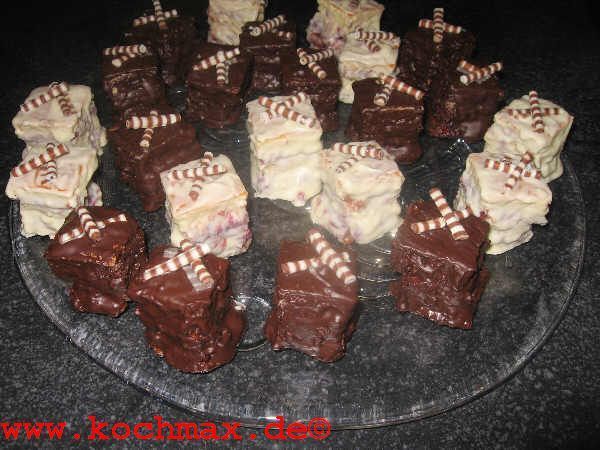 Schwarz-Weiss-Petit-Fours