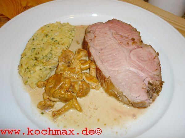 Schweinebraten mit Kräuterkruste