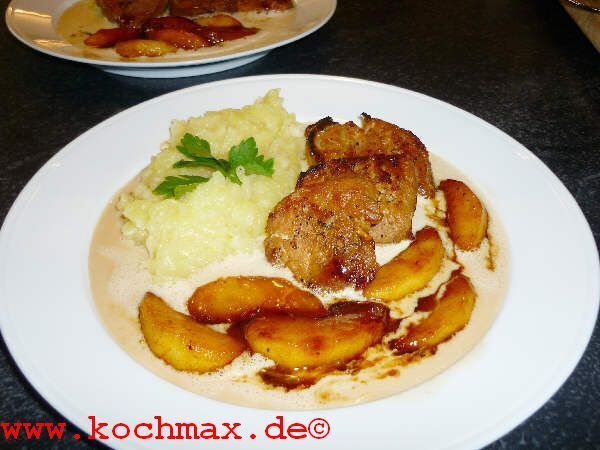 Schweinefilet mit Äpfeln und Calvadossauce