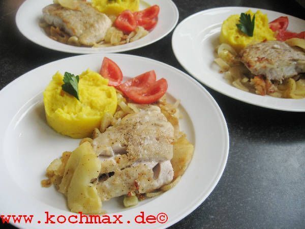 Lachsforellenkoteletts mit Apfel-Fenchel-Gemüse