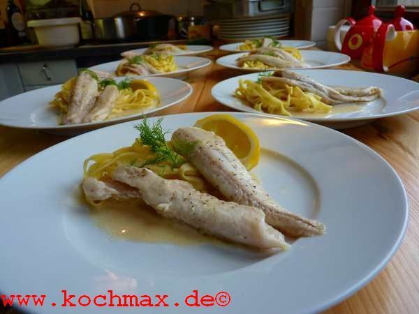 Seezungenfilets mit Weissweinsauce