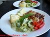 Sesam-Fisch mit Gurken-Dill-Gemüse