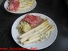 Spargel in der Folie mit Kerbelsauce