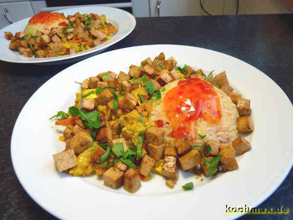 Tofu in Currygemüse