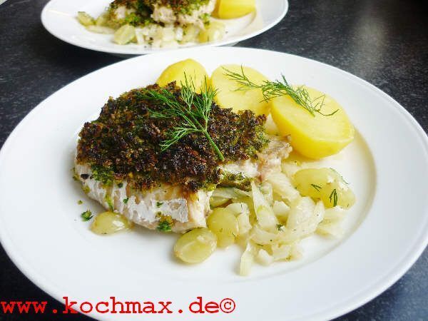 Überbackenes Zanderfilet auf Fenchel-Trauben-Gemüse