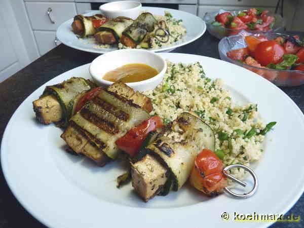 Zucchini-Tofu-Spieße